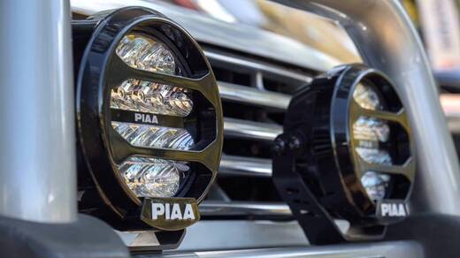 MITSUBISHI PAJERO / CHALLENGER PIAA 輔助燈實裝案例 C019