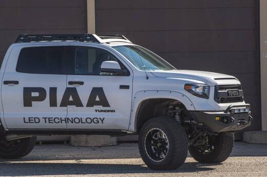 TOYOTA TUNDRA PIAA 輔助燈實裝案例 C025