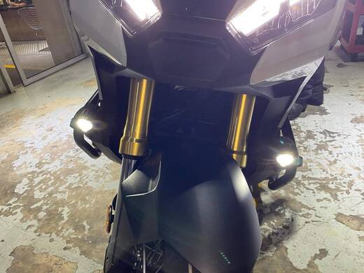 HONDA X-ADV PIAA 輔助燈實裝案例 C061